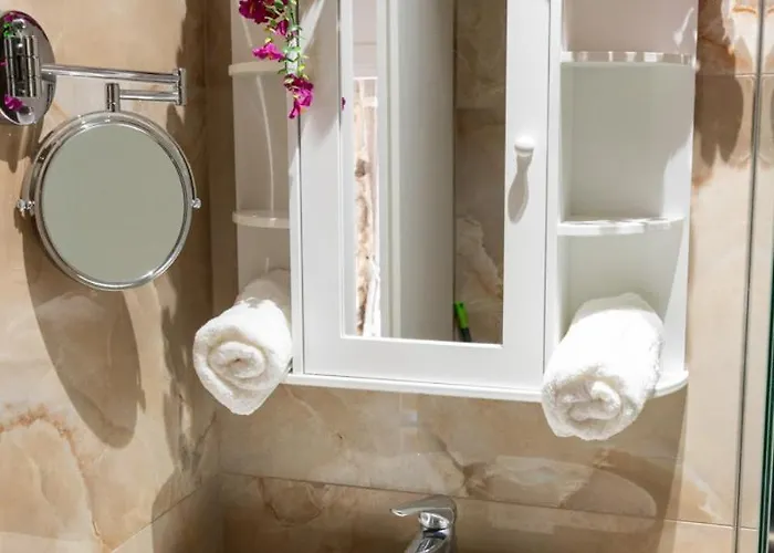 View , Luxury Old Town